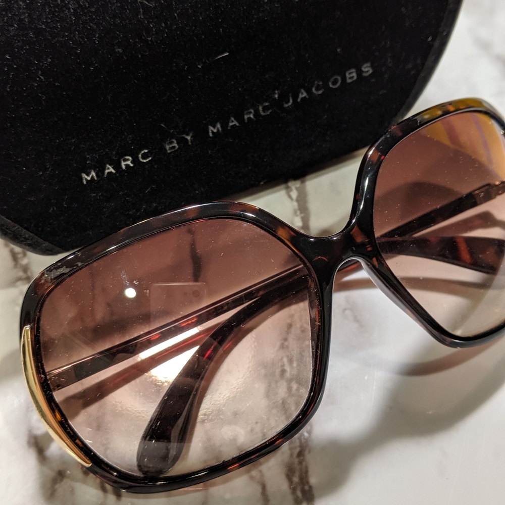 sunglasses - Picture 3 of 4